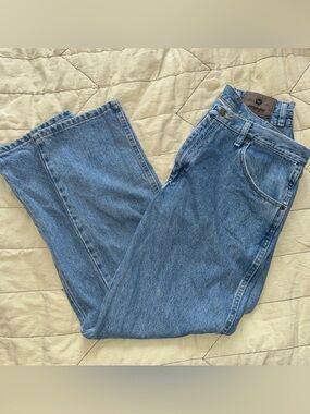 Men’s Wrangler Blue Jeans